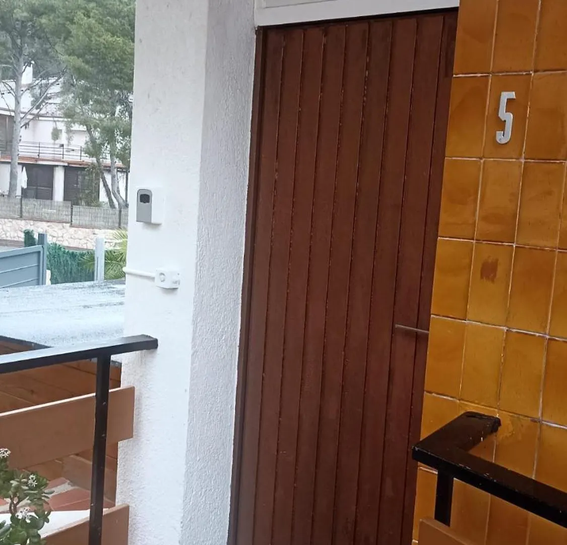 Estudio En La Playa Molnas Spanien