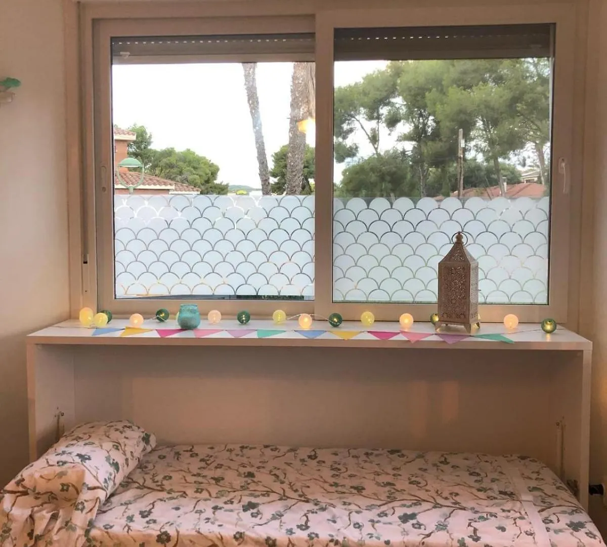 Estudio En La Playa Molnas 0*,  Spanien